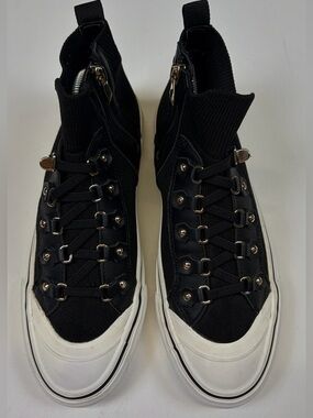 DKNY WOMENS SIZE 8 BLACK GOLD HARDWARE HIGH TOP ZIP SNEAKERS